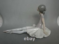 Lladro Sitting Dreamer Ballerina Figure Phyllis 1356