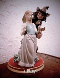 Lladro -Snow White & Wicked Witch & Apple 5067- ExtremlyRare Model -No Damage