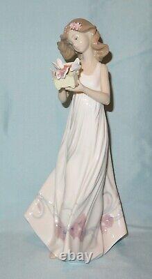 Lladro Spain Butterfly Treasures #6777 Figurine 12.5 Retired No Box Mint