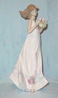 Lladro Spain Butterfly Treasures #6777 Figurine 12.5 Retired No Box Mint