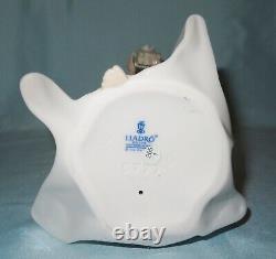 Lladro Spain Butterfly Treasures #6777 Figurine 12.5 Retired No Box Mint