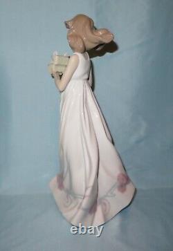 Lladro Spain Butterfly Treasures #6777 Figurine 12.5 Retired No Box Read