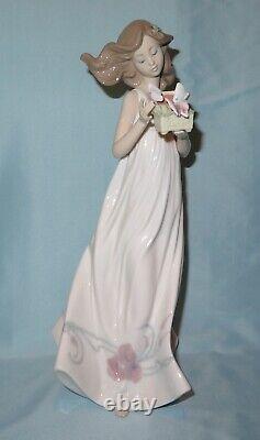 Lladro Spain Butterfly Treasures #6777 Figurine 12.5 Retired No Box Read