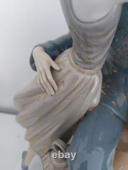 Lladro Spain Figure 4888 The Kiss Original Box