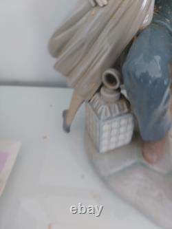 Lladro Spain Figure 4888 The Kiss Original Box