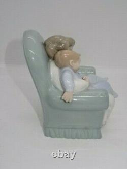 Lladro Spain Nao Porcelain Figurine Figure 1512 Stories With Grandma