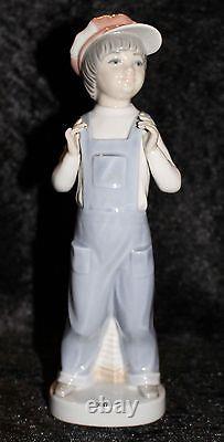 Lladro Spain Porcelain Figure Boy From Madrid Top