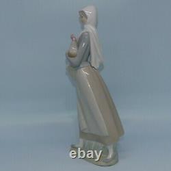 Lladro Spain figure Girl with Cockerel #4591 Discontinued c. 1970 1994 MINT