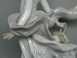 Lladro Spring Splendor Figure Lady Girl With Flower Basket #5898