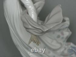 Lladro Spring Splendor Figure Lady Girl With Flower Basket #5898