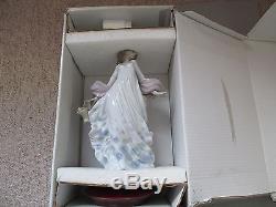 Lladro'Spring Splendor' figurine. 005898