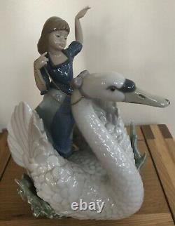 Lladro Swan and The Princess. 5705. With box