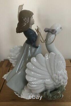 Lladro Swan and The Princess. 5705. With box