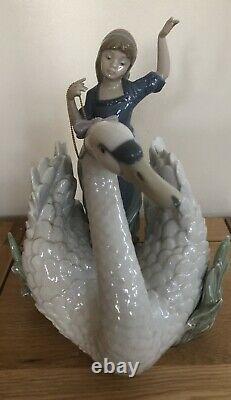 Lladro Swan and The Princess. 5705. With box