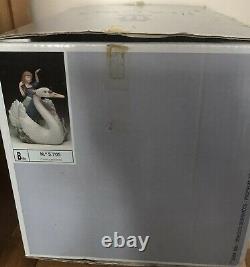 Lladro Swan and The Princess. 5705. With box