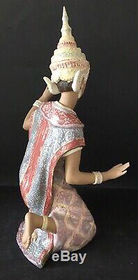 Lladro Thai Dancer. 12069. 16.5 High. Perfect