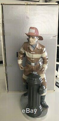 Lladro The Fireman Figurine The Fireman 5976