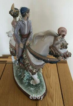 Lladro Valencian Couple on Horse. 1472. Limited edition. With box