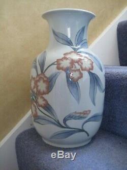 Lladro Very Large Vase Trumpet Flower Perfect New Condition ref 1586