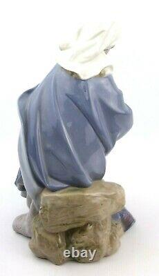 Lladro Virgin Mary Figurine 1387 Retired 1981-2007 Virgin Nacimiento