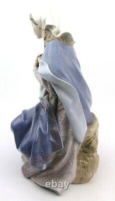 Lladro Virgin Mary Figurine 1387 Retired 1981-2007 Virgin Nacimiento