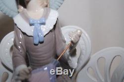 Lladro Waiting In The Park Figurine #1374