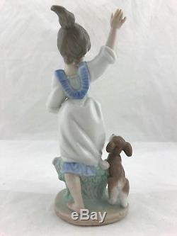 Lladro Wednesday's Child Niña Miercoles girl and dog figurine 6016