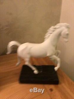 Lladro White Porcilain Galloping Horse 111