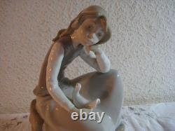 Lladro by Nao Porcelain Figurine Girl with Dove from Collection