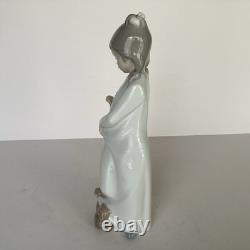 Lladro collectable figurine Nao Girl puppy 10 Unique Spain