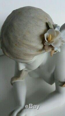 Lladro figurine Precious Angel