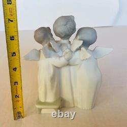 Lladro figurine Spain Nao Daisa Vtg sculpture statue decor Angel Carolers Noel