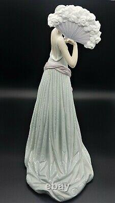 Lladro figurine Temis 6283 Spanish Porcelain