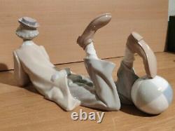 Lladro large CLOWN figure/ figurine reclining #4618