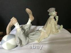 Lladro large figurine reclining'Clown' #4618