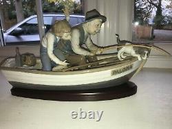 Lladro lovely porcelain Fishing with Gramps figurine perfect condition