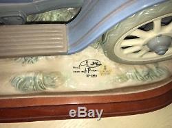 Lladro piece Car in Trouble with certificate of authenticity