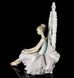 Lladro -posing For Portrait- Girl Ballerina Dancer Figure Model 6486, Boxed