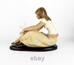 Lladro -watching The Dove- Large Gres Girl Lady Figure Model 13526, Boxed