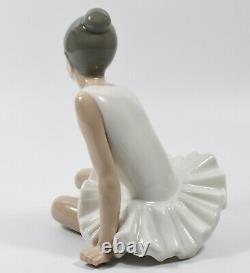 Lovely Large Lladro Nao Figure Seated Ballet Ballerina #02000147