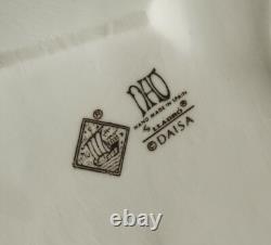 Lovely Lladro Nao Figure Caressing The Dove 0267