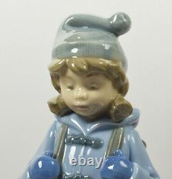 Lovely Lladro Nao Figure Travelling Girl 02001038 Girl and Puppy