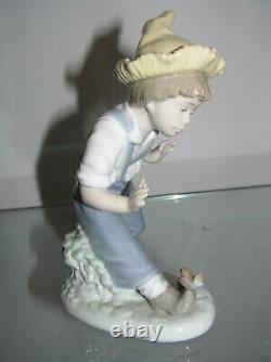 Lovely Rare Nao By Lladro Figure Little Visitor 1096 Farm Boy With Bird On Foot