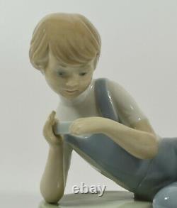 Lovely Retired Early Lladro Nao Figure Child With Harmonica 0166
