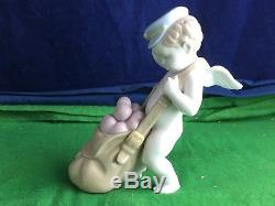 Lovely Very Rare Lladro''Love Letters'' Porcelain Figurine No 06830 USC RD8630
