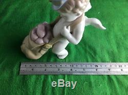 Lovely Very Rare Lladro''Love Letters'' Porcelain Figurine No 06830 USC RD8630
