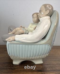 NAO BY LLADRO 1346 IN GRANDPAS ARMS With Original Box