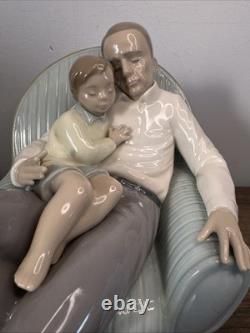 NAO BY LLADRO 1346 IN GRANDPAS ARMS With Original Box