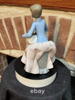 NAO BY LLADRO BUNDLE OF LOVE #1214 (mint condition)