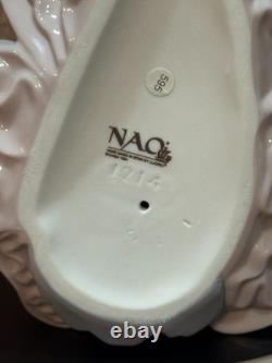 NAO BY LLADRO BUNDLE OF LOVE #1214 (mint condition)